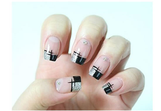 Black and white French manicure tutorial step picture