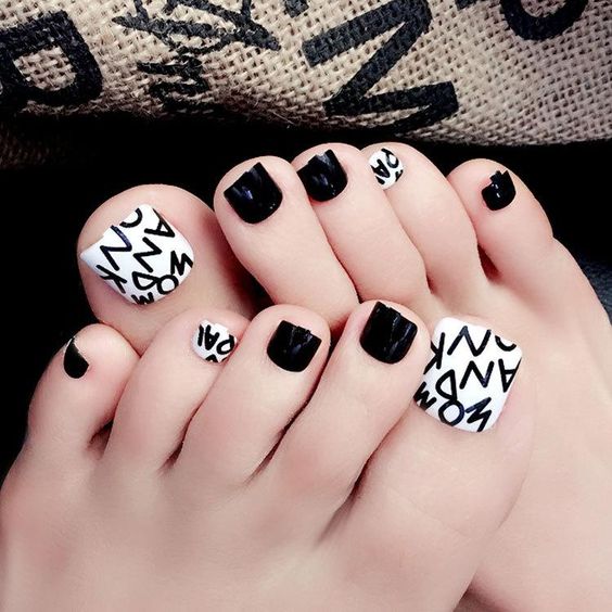 50 + cute toenails art for the summer - Page 12 of 50 - LoveIn Home